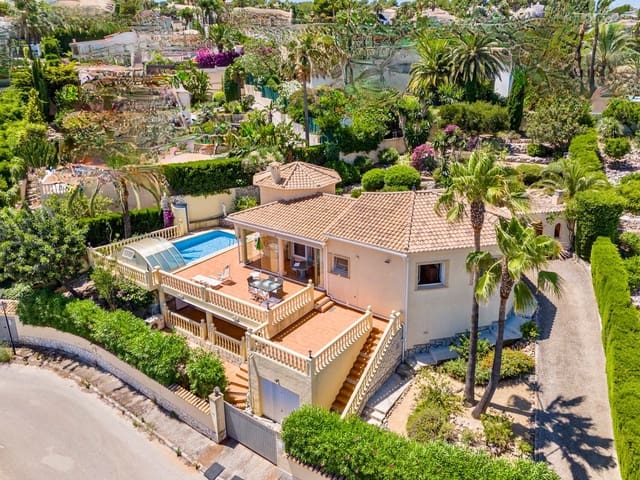 4 sypialnia Willa na sprzedaż w El Montgó, Dénia z basenem garażem - 595 000 € (Ref: 10097507)
