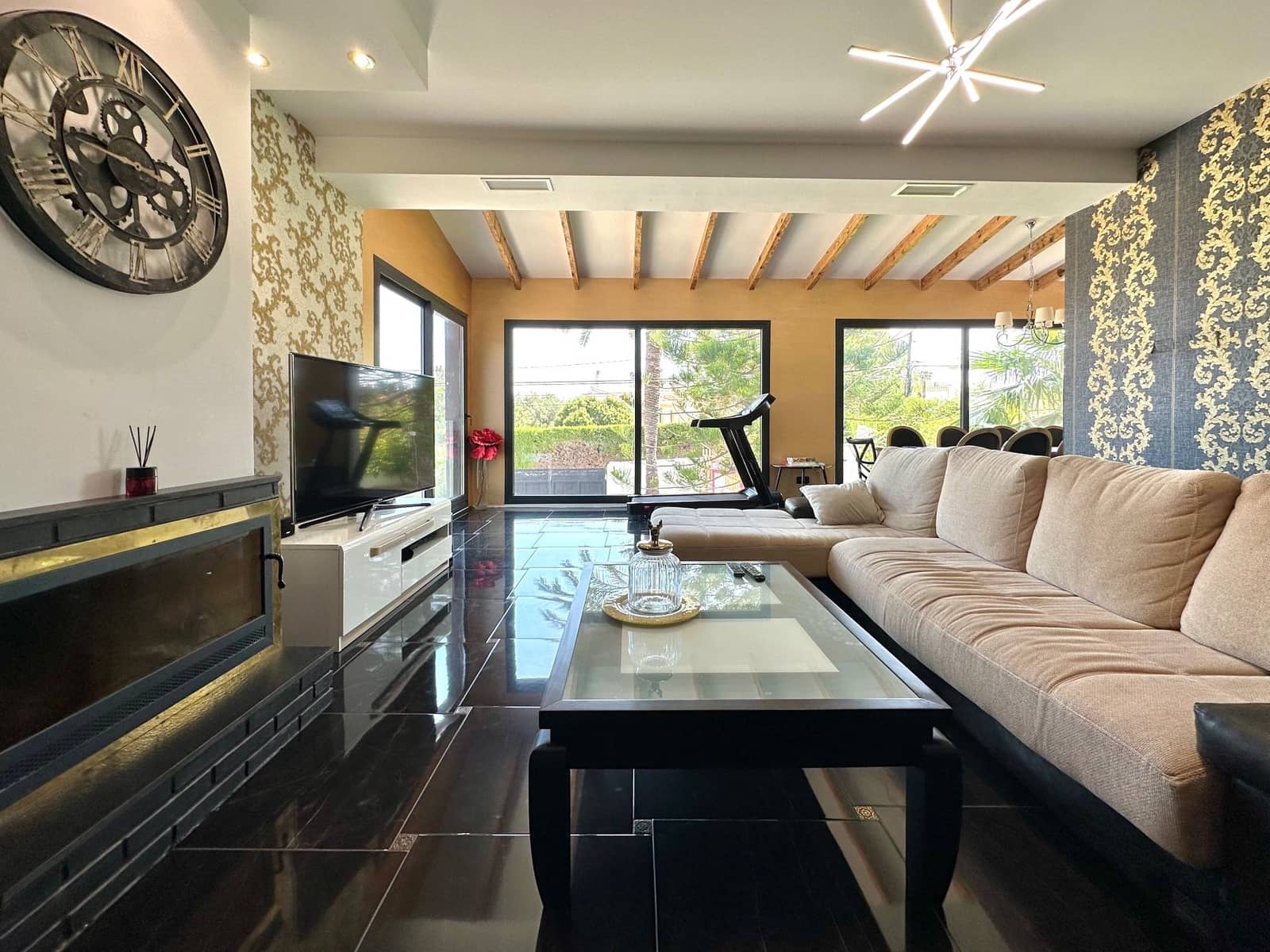 6 soveværelse Villa til salg i Denia med swimmingpool garage - € 895.000 (Ref: 10173159)