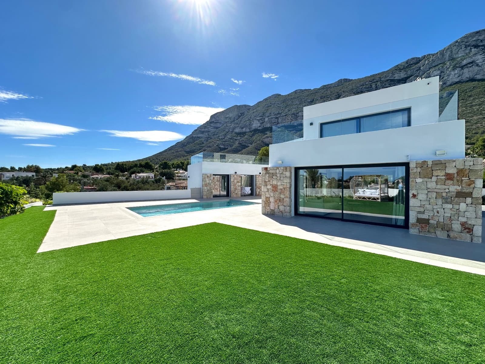 4 camera da letto Villa in vendita in Denia con piscina garage - 1.795.000 € (Rif: 8550522)