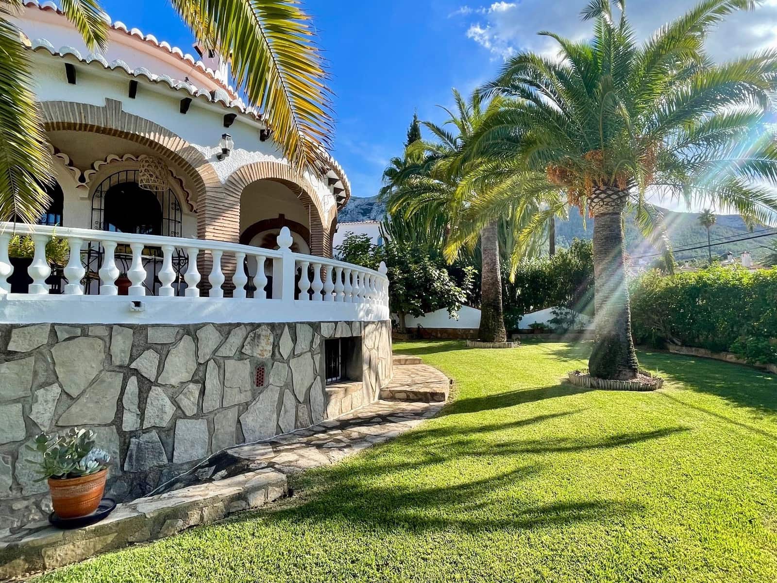 2 chambre Villa/Maison à vendre à Denia avec piscine garage - 650 000 € (Ref: 8559382)