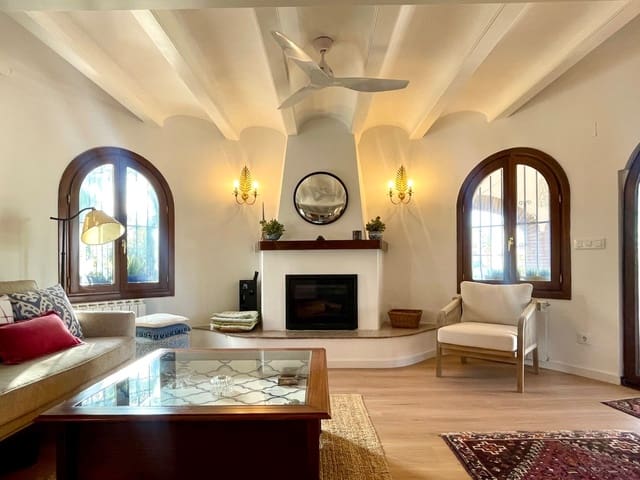 2 chambre Villa/Maison à vendre à El Montgó, Dénia avec piscine garage - 650 000 € (Ref: 8559382)