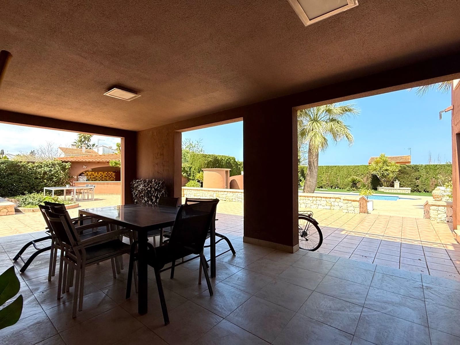 4 chambre Villa/Maison à vendre à Denia avec piscine garage - 1 200 000 € (Ref: 8703551)