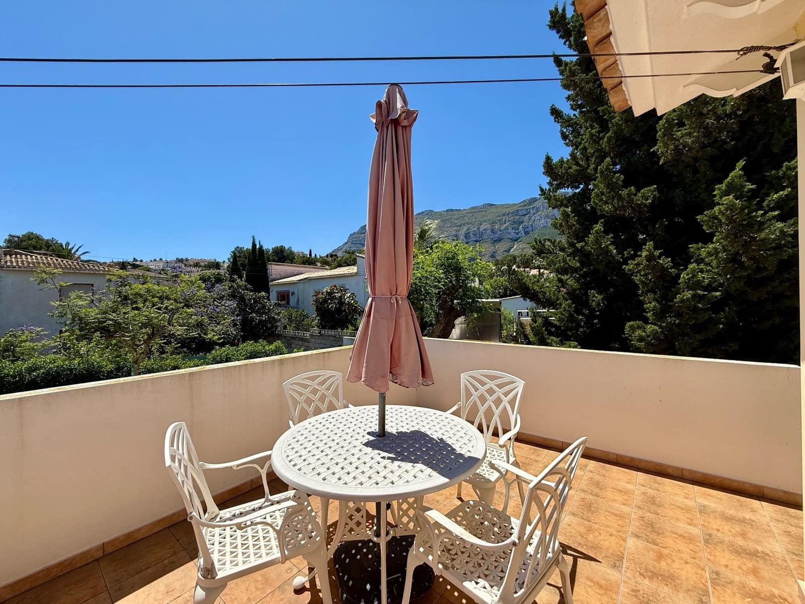 6 makuuhuone Huvila myytävänä paikassa Denia mukana uima-altaan 
autotalli - 695 000 € (Ref: 9010427)