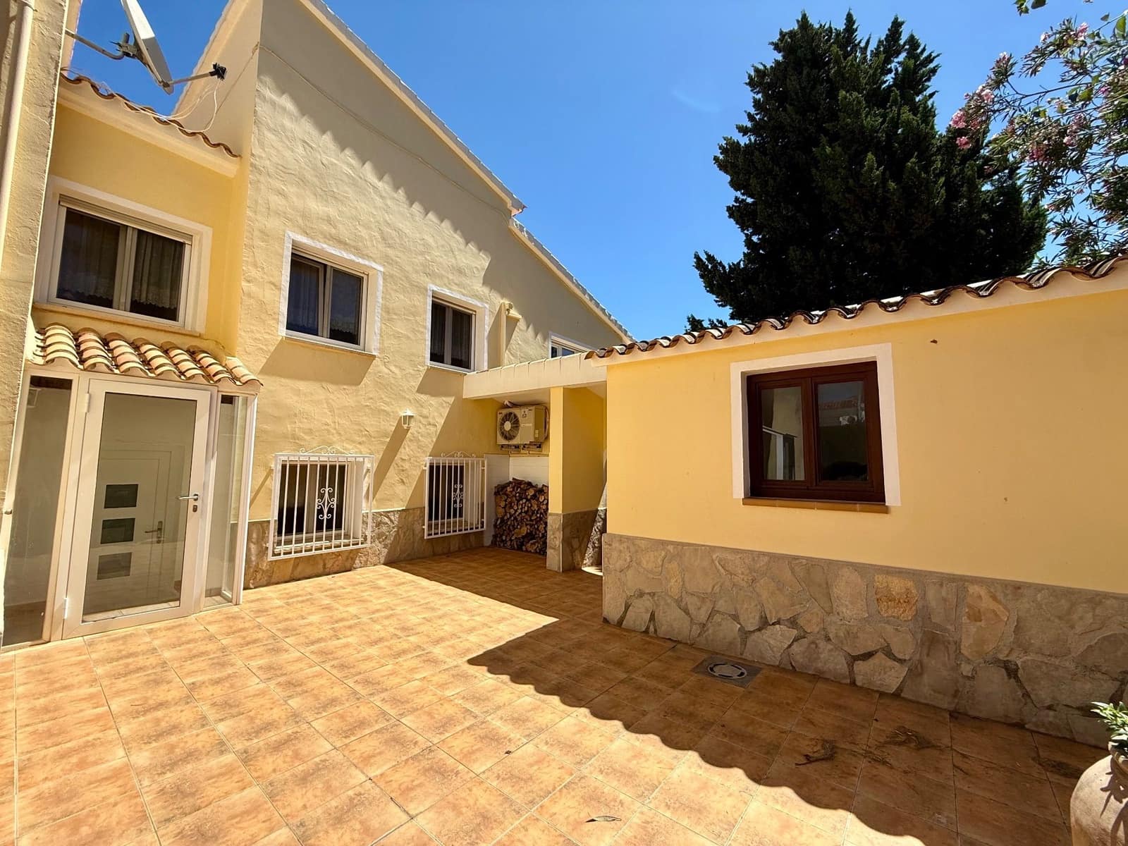 6 makuuhuone Huvila myytävänä paikassa Denia mukana uima-altaan 
autotalli - 695 000 € (Ref: 9010427)