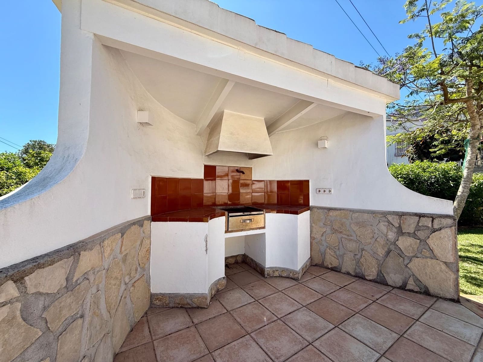 6 makuuhuone Huvila myytävänä paikassa Denia mukana uima-altaan 
autotalli - 695 000 € (Ref: 9010427)