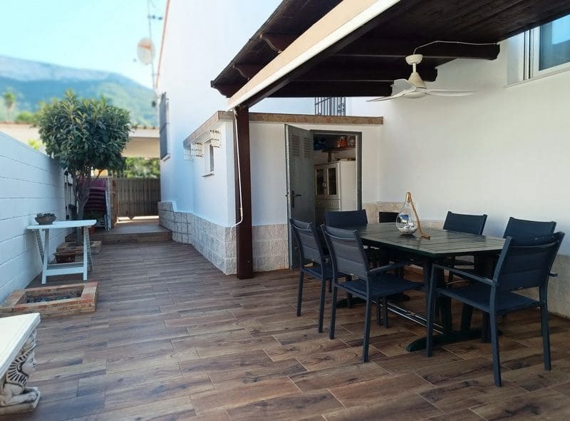 3 bedroom Villa for sale in Denia with pool garage - € 465,000 (Ref: 9489899)