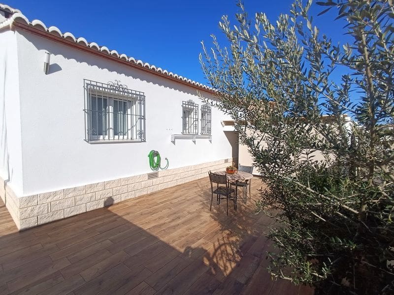 3 bedroom Villa for sale in Denia with pool garage - € 465,000 (Ref: 9489899)