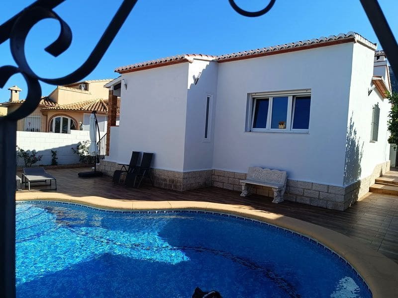 3 bedroom Villa for sale in Denia with pool garage - € 465,000 (Ref: 9489899)