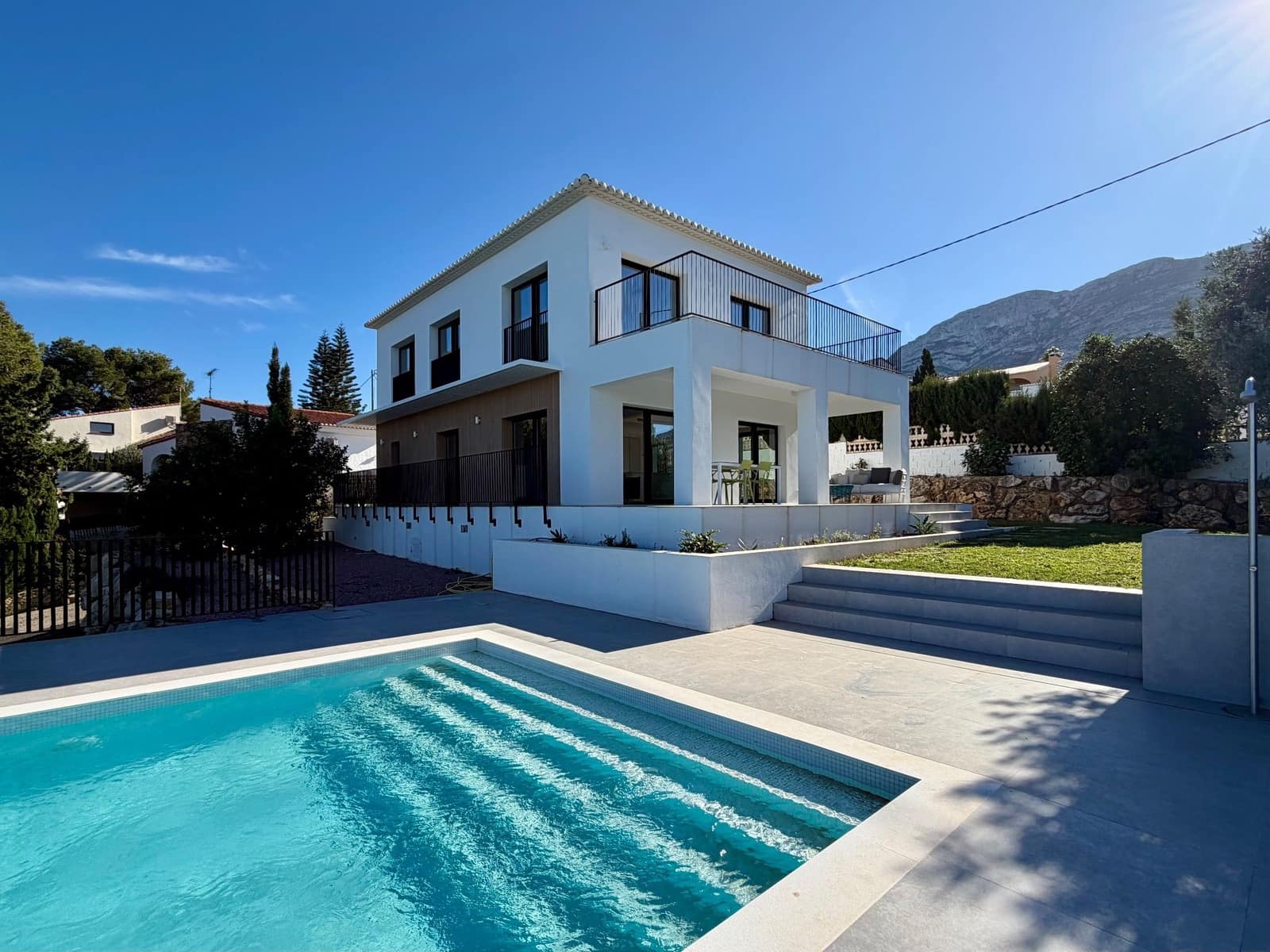 3 camera da letto Villa in vendita in Denia con piscina garage - 1.200.000 € (Rif: 9489904)