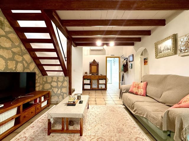 3 camera da letto Villetta Bifamiliare in vendita in Centro Urbano, Dénia con piscina garage - 315.000 € (Rif: 9489909)