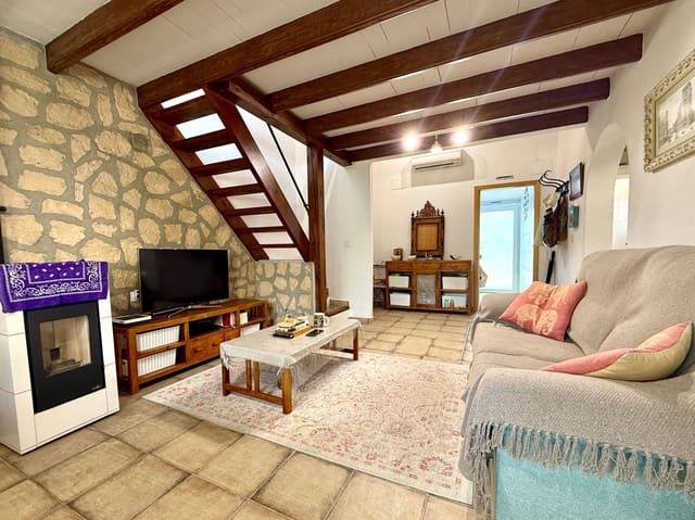 3 camera da letto Villetta Bifamiliare in vendita in Centro Urbano, Dénia con piscina garage - 315.000 € (Rif: 9489909)