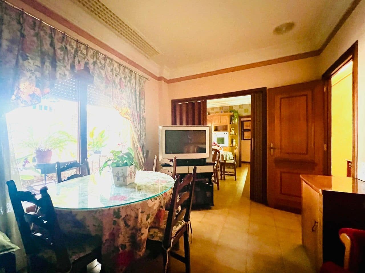 6 bedroom Flat for sale in Beniarbeig - € 199,999 (Ref: 9489913)