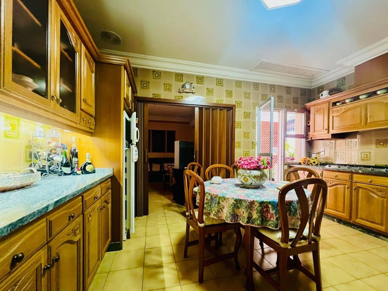 6 bedroom Flat for sale in Beniarbeig - € 199,999 (Ref: 9489913)