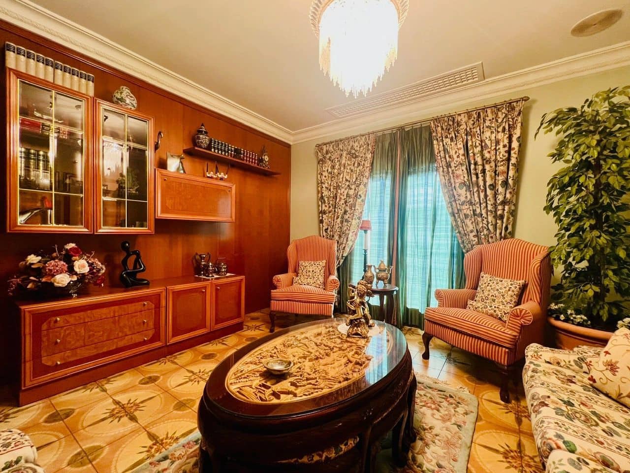 6 bedroom Flat for sale in Beniarbeig - € 199,999 (Ref: 9489913)