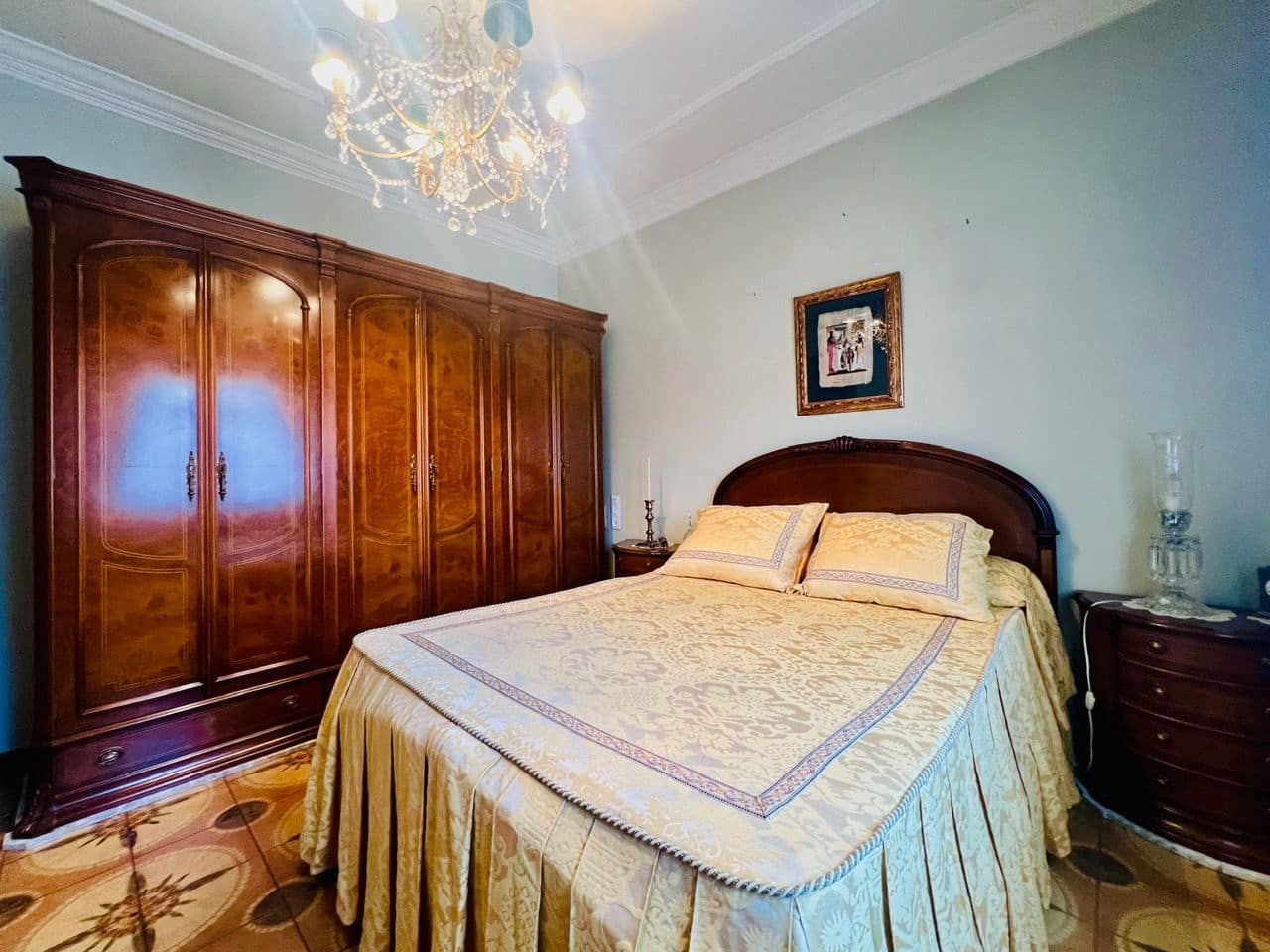 6 bedroom Flat for sale in Beniarbeig - € 199,999 (Ref: 9489913)