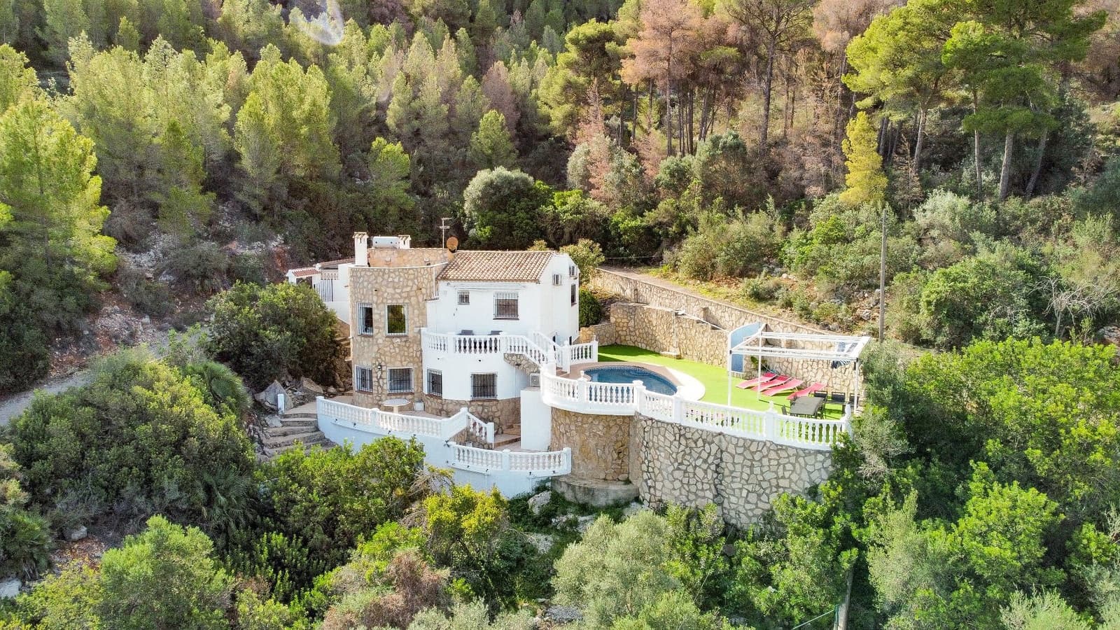 4 sypialnia Willa na sprzedaż w Denia z basenem garażem - 580 000 € (Ref: 9489919)