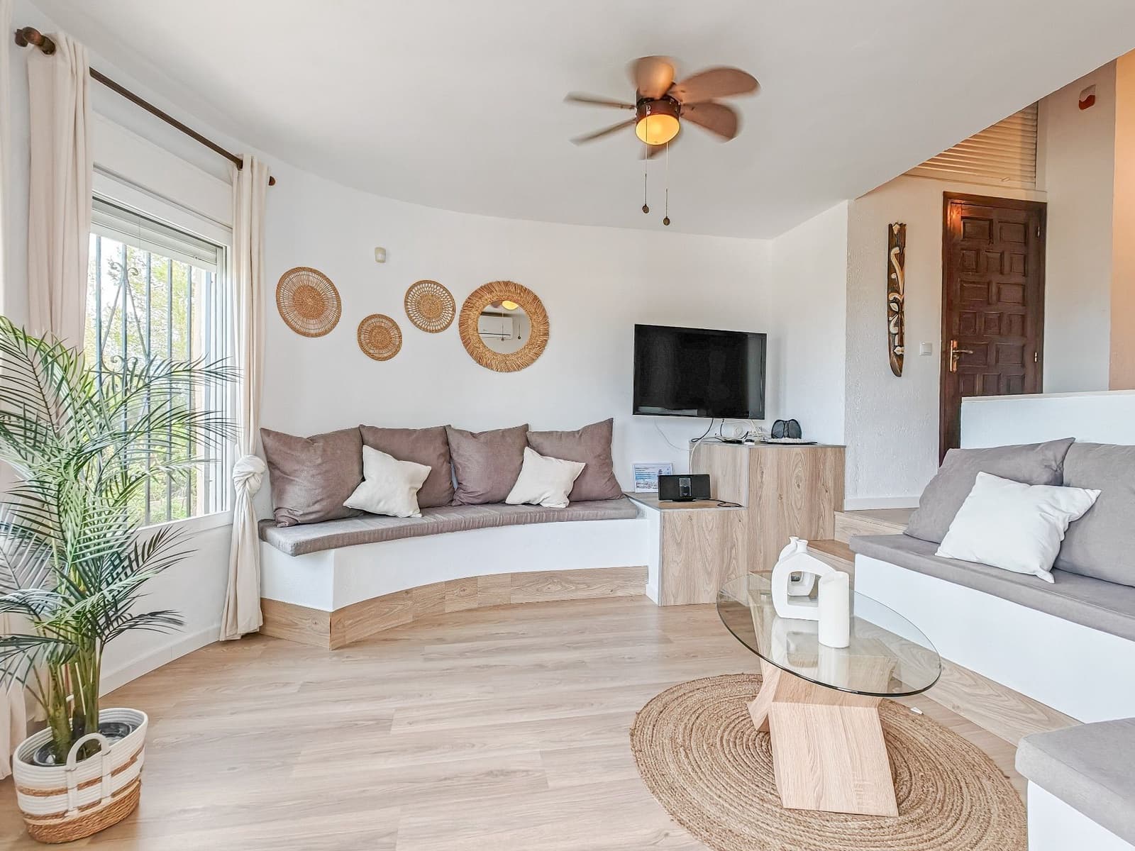 4 sypialnia Willa na sprzedaż w Denia z basenem garażem - 580 000 € (Ref: 9489919)