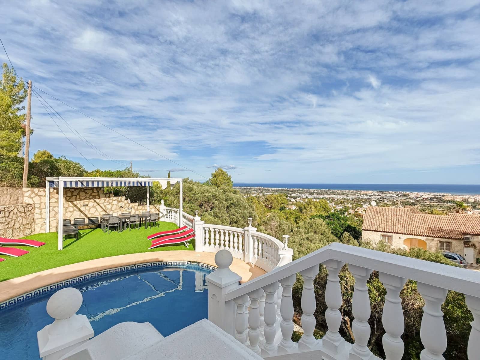 4 sypialnia Willa na sprzedaż w Denia z basenem garażem - 580 000 € (Ref: 9489919)