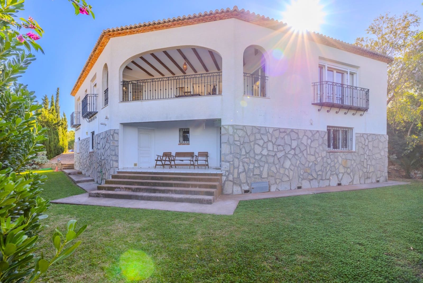 4 sovrum Villa till salu i Denia med pool garage - 950 000 € (Ref: 9489922)