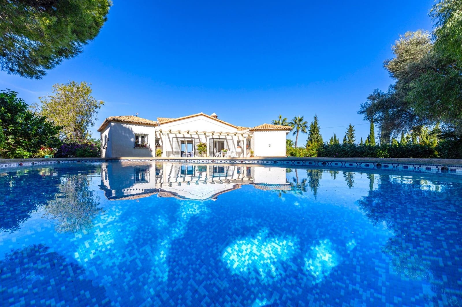 4 sovrum Villa till salu i Denia med pool garage - 950 000 € (Ref: 9489922)