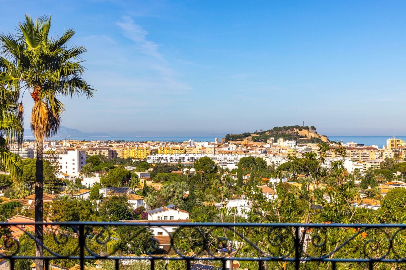 4 sovrum Villa till salu i Denia med pool garage - 950 000 € (Ref: 9489922)