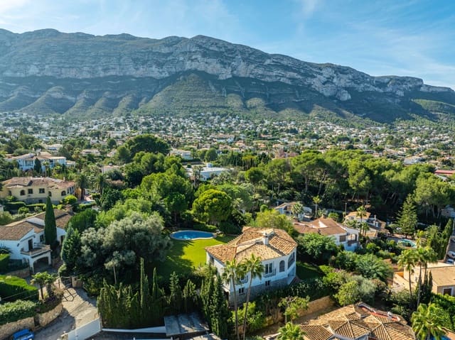 4 sovrum Villa till salu i El Montgó, Dénia med pool garage - 950 000 € (Ref: 9489922)