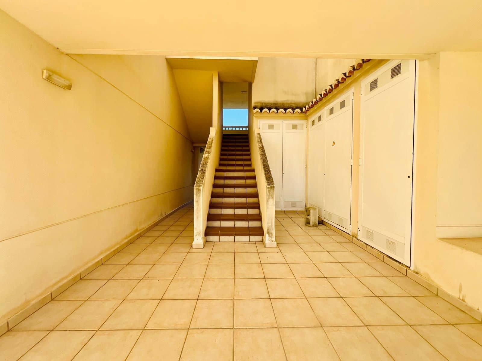 2 bedroom Apartment for sale in Oliva with pool garage - € 220,000 (Ref: 9489923)