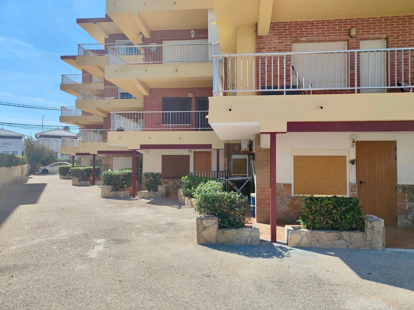 Piso de 2 habitaciones en Dénia en venta con garaje - 169.000 € (Ref: 9489925)