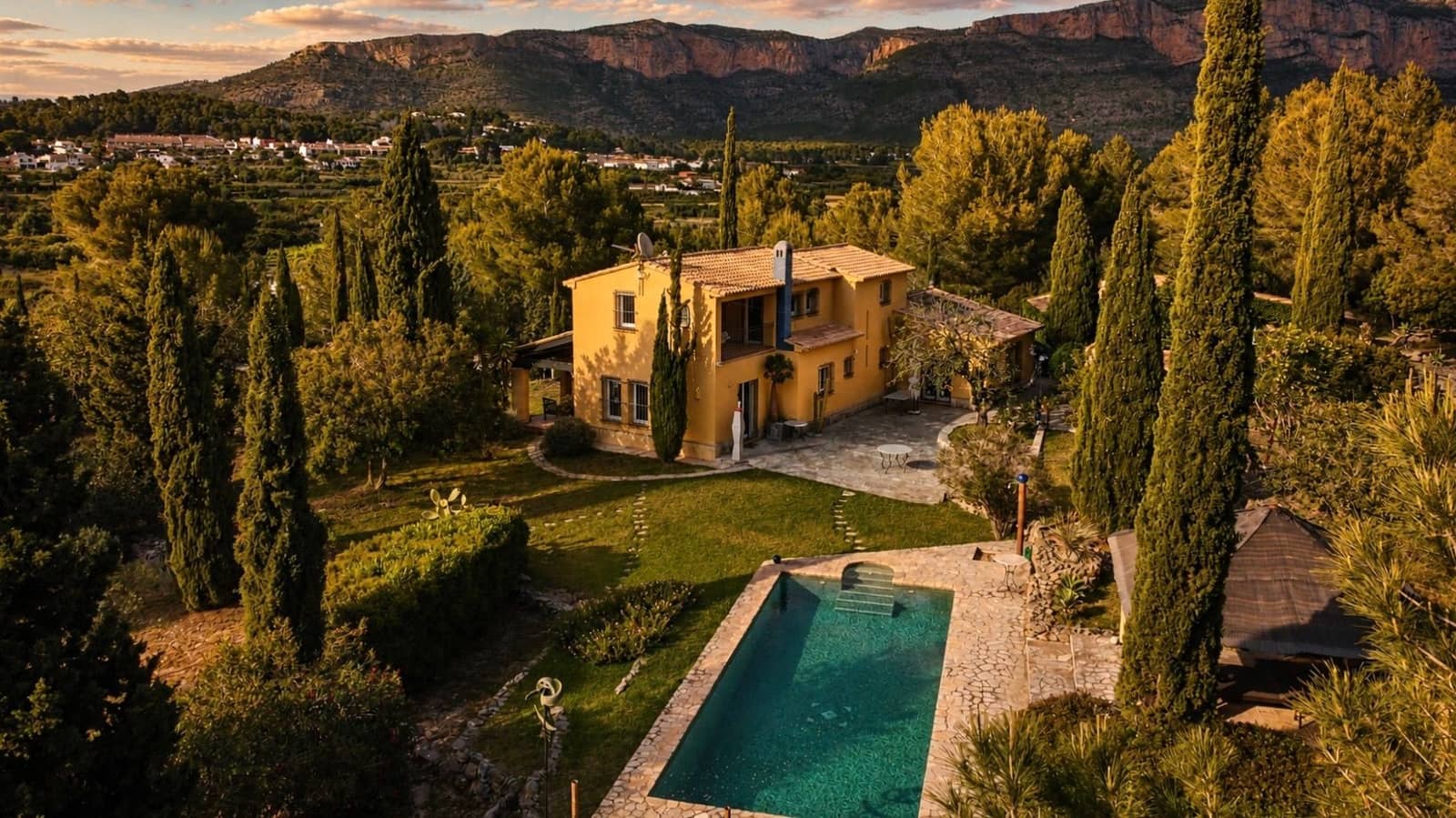 6 soverom Villa til salgs i Jesus Pobre med svømmebasseng garasje - € 995 000 (Ref: 9489926)