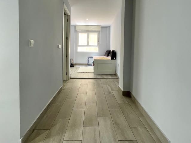 2 soveværelse Lejlighed til salg i Centro Urbano, Dénia - € 159.000 (Ref: 9489928)