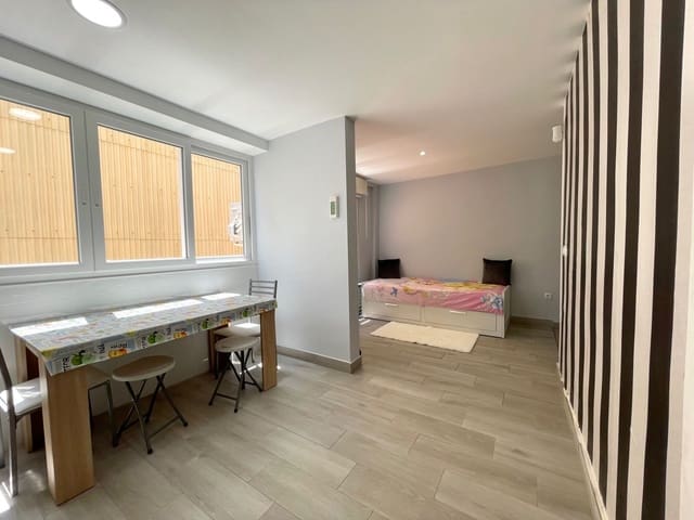 2 soveværelse Lejlighed til salg i Centro Urbano, Dénia - € 159.000 (Ref: 9489928)