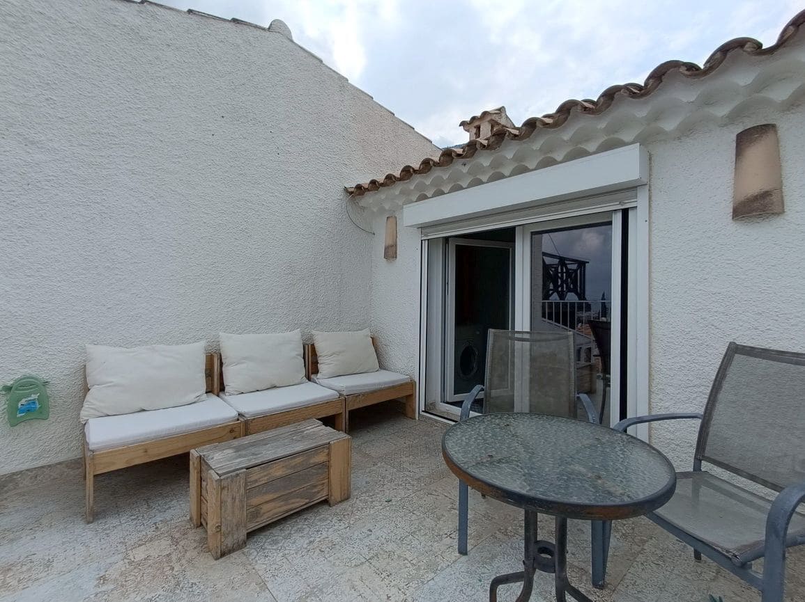 Pareado de 2 habitaciones en Dénia en venta con garaje - 205.000 € (Ref: 9489931)