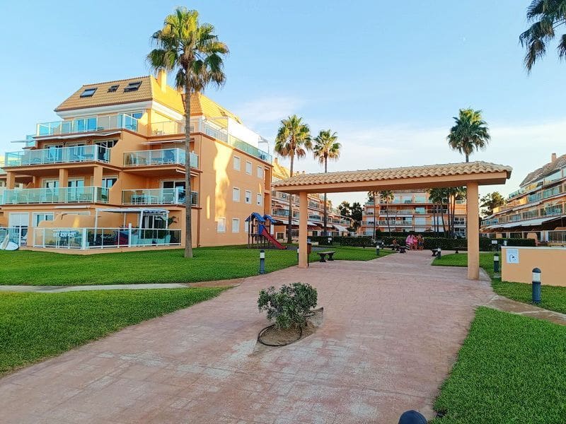2 sovrum Lägenhet till salu i Denia med pool garage - 420 000 € (Ref: 9489932)