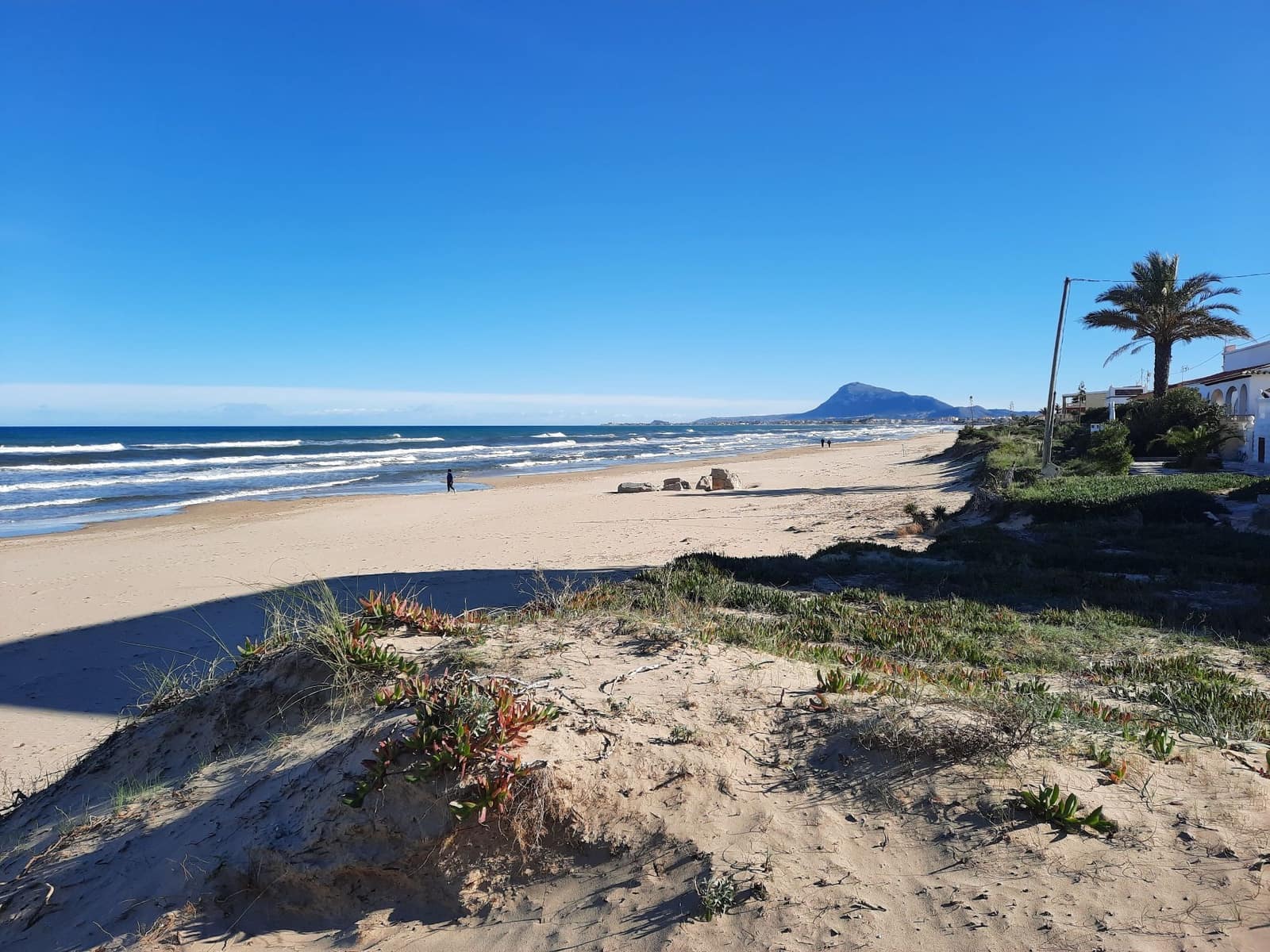 3 soverom Kjedet enebolig til salgs i Denia med svømmebasseng garasje - € 375 000 (Ref: 9489935)