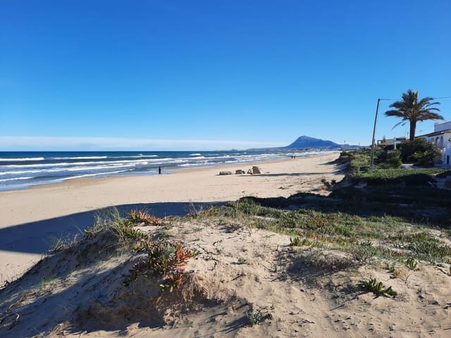 3 soverom Kjedet enebolig til salgs i L'Almadrava - L'Estanyó, Dénia med svømmebasseng garasje - € 375 000 (Ref: 9489935)