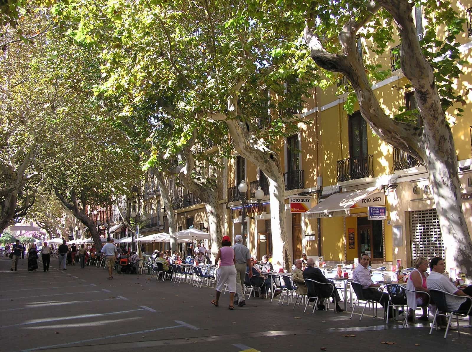 3 soverom Kjedet enebolig til salgs i Denia med svømmebasseng garasje - € 375 000 (Ref: 9489935)