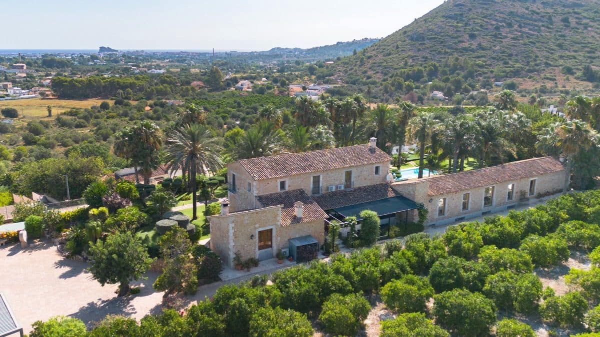 7 soverom Villa til salgs i Denia med svømmebasseng garasje - € 2 490 000 (Ref: 9543049)