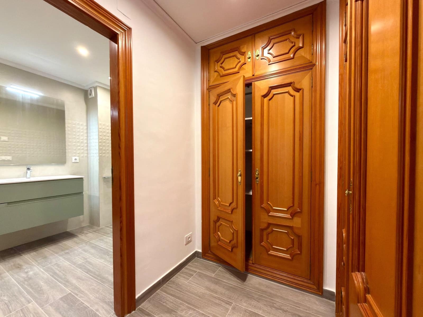 4 Zimmer Wohnung zu vermieten in Denia - 1.500 € (Ref: 9554557)