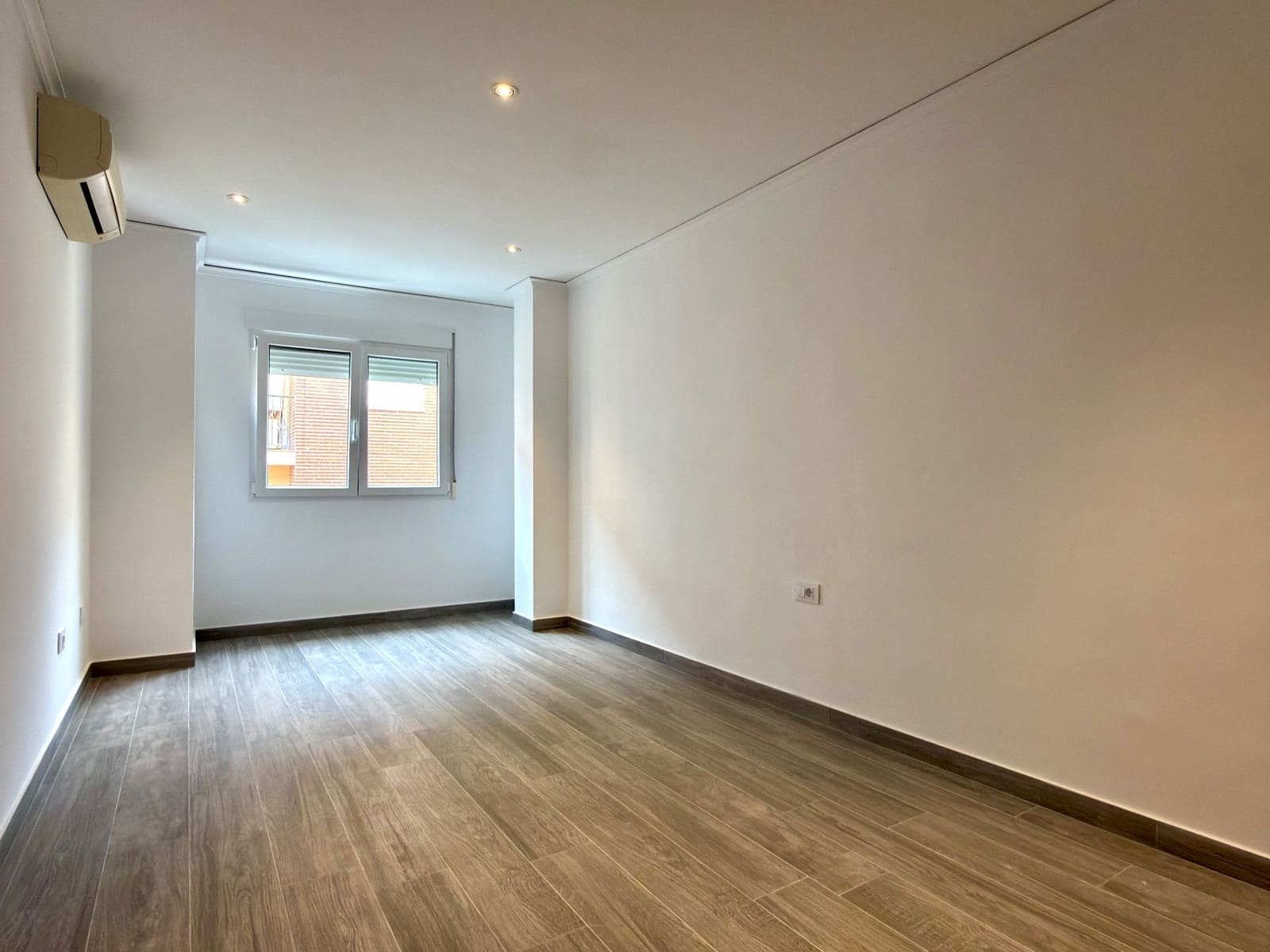 4 Zimmer Wohnung zu vermieten in Denia - 1.500 € (Ref: 9554557)