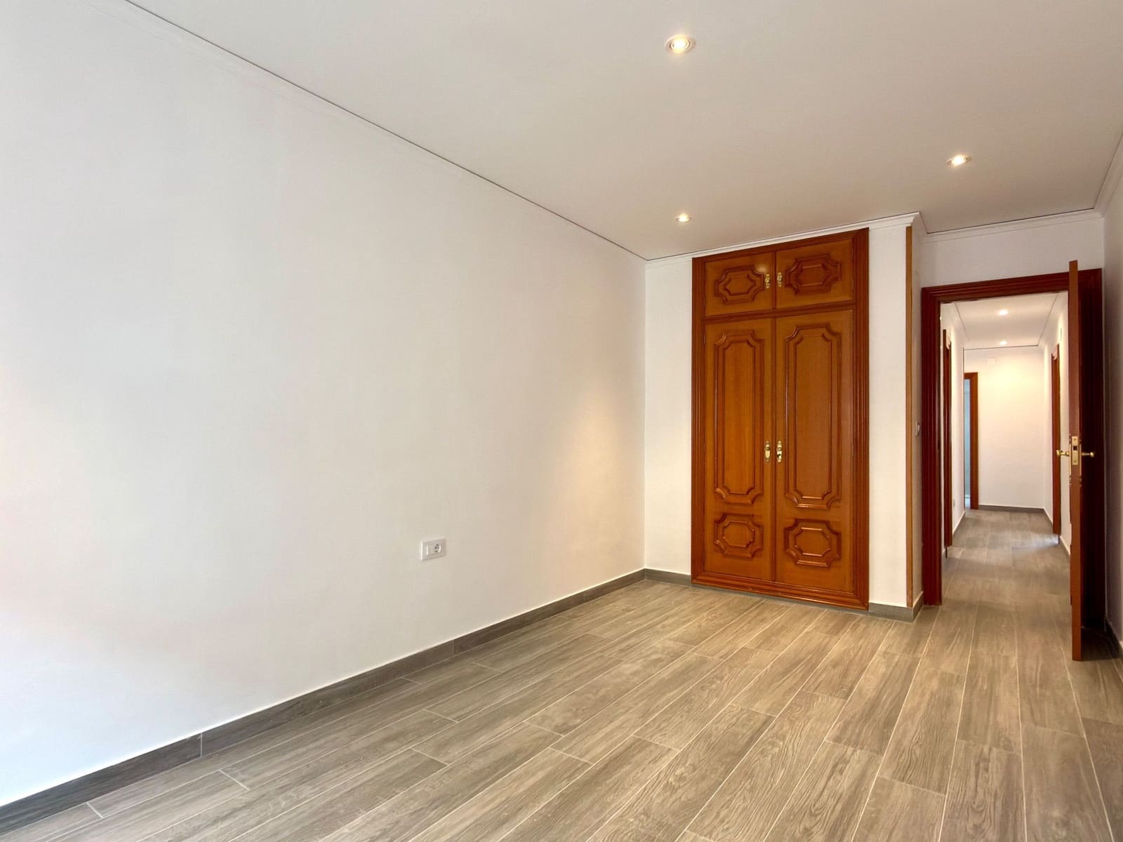 4 Zimmer Wohnung zu vermieten in Denia - 1.500 € (Ref: 9554557)