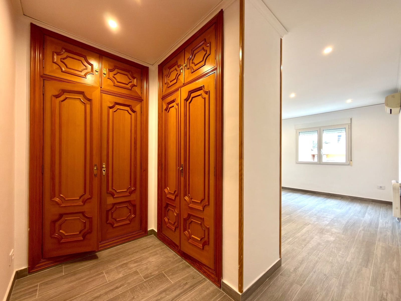 4 Zimmer Wohnung zu vermieten in Denia - 1.500 € (Ref: 9554557)