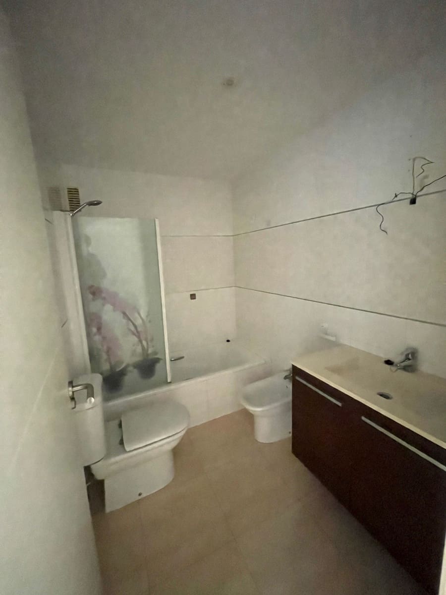 3 makuuhuone Asunto myytävänä paikassa Denia mukana 
autotalli - 280 000 € (Ref: 9585386)