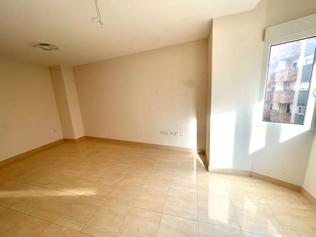 3 makuuhuone Asunto myytävänä paikassa Centro Urbano, Dénia mukana 
autotalli - 280 000 € (Ref: 9585386)