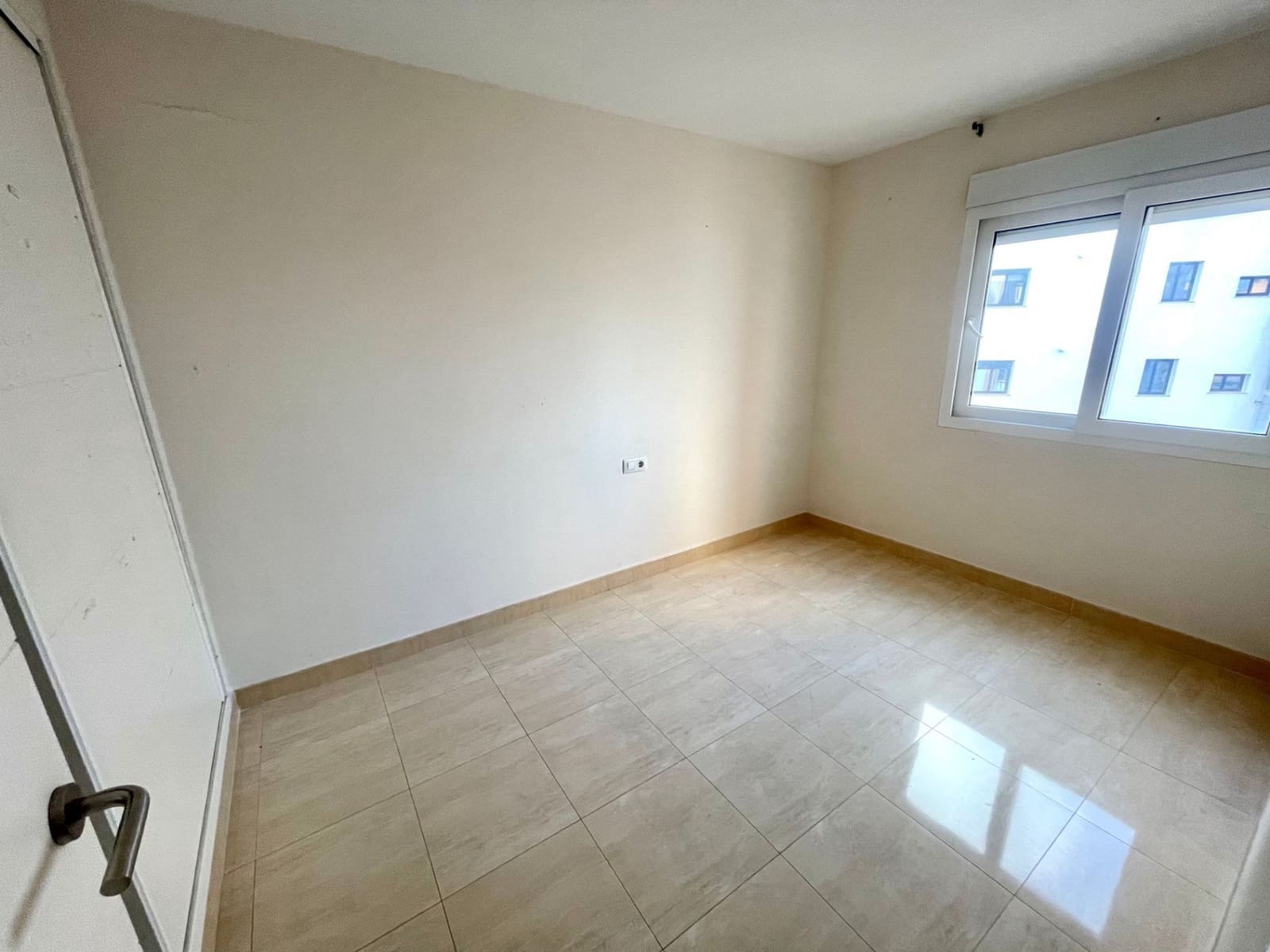 3 makuuhuone Asunto myytävänä paikassa Denia mukana 
autotalli - 280 000 € (Ref: 9585386)