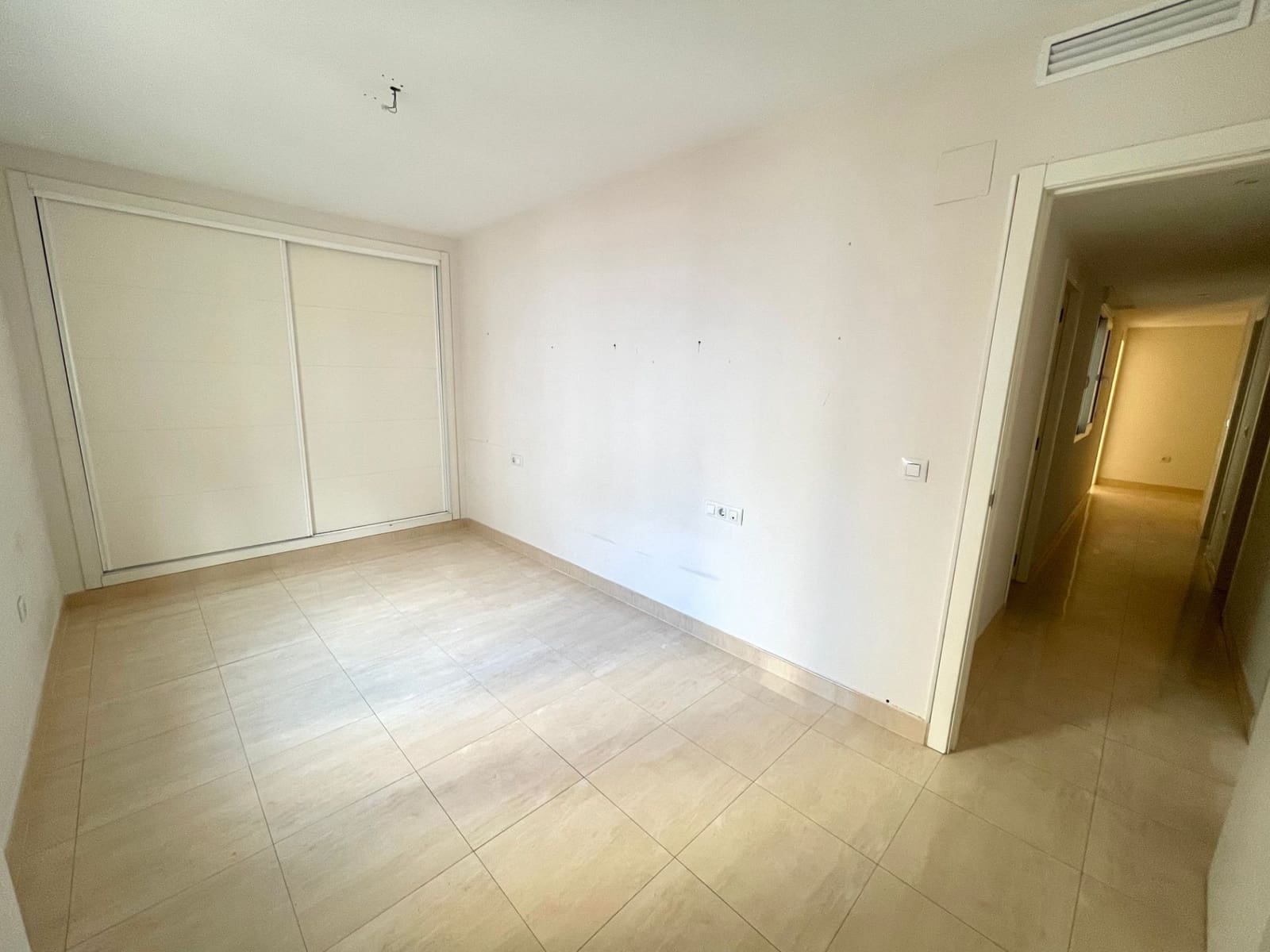 3 makuuhuone Asunto myytävänä paikassa Denia mukana 
autotalli - 280 000 € (Ref: 9585386)