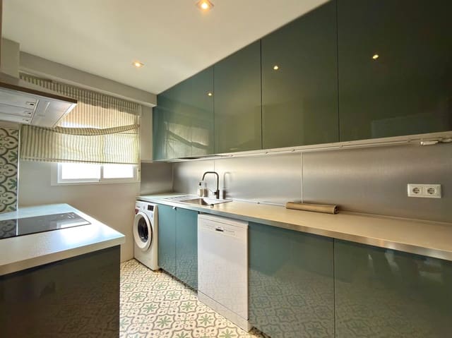 2 slaapkamer Flat te huur in El Puerto, Dénia - € 1.300 (Ref: 9585387)