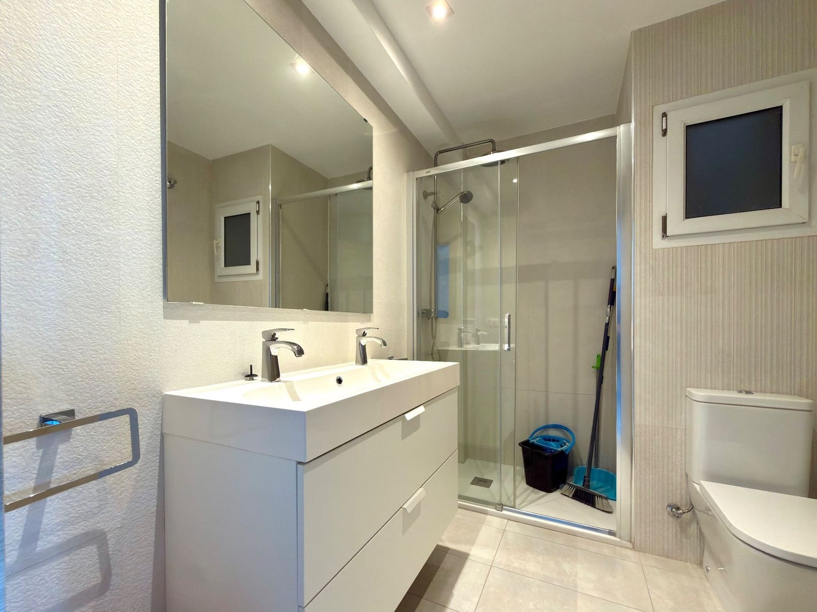 2 slaapkamer Flat te huur in Denia - € 1.300 (Ref: 9585387)