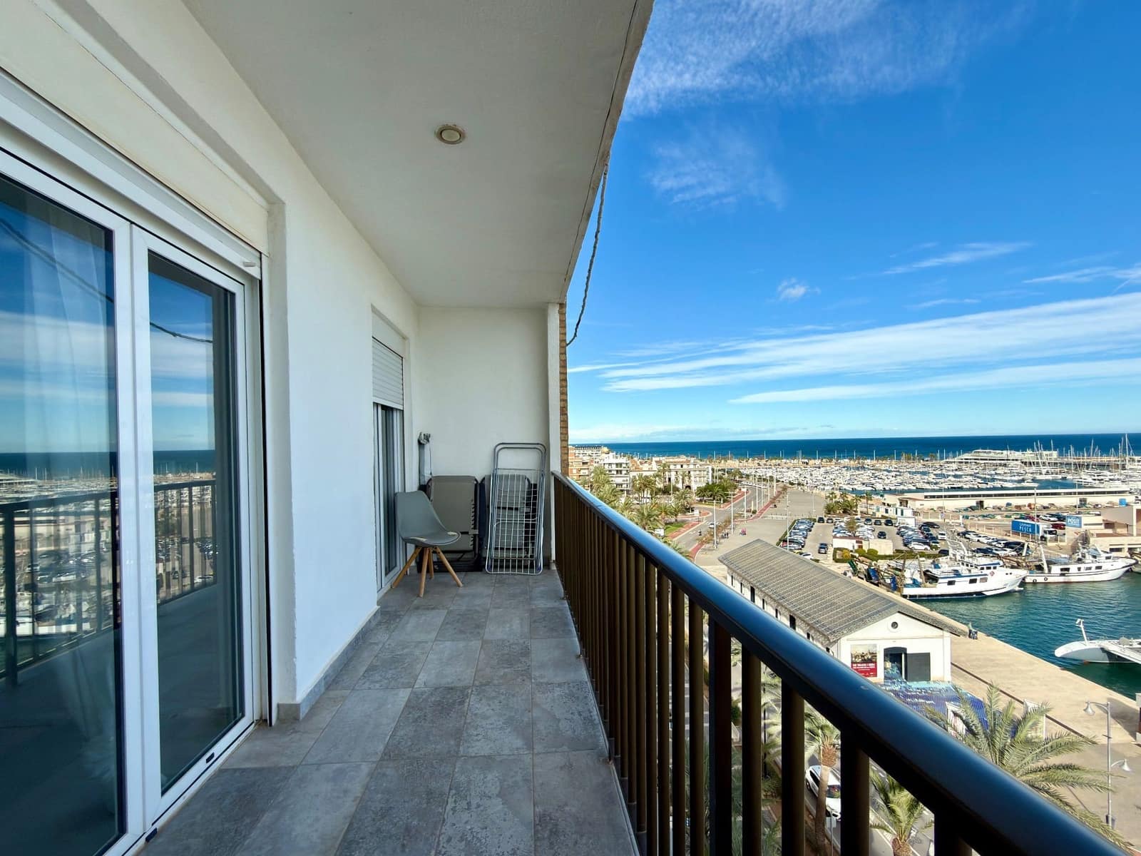 2 slaapkamer Flat te huur in Denia - € 1.300 (Ref: 9585387)