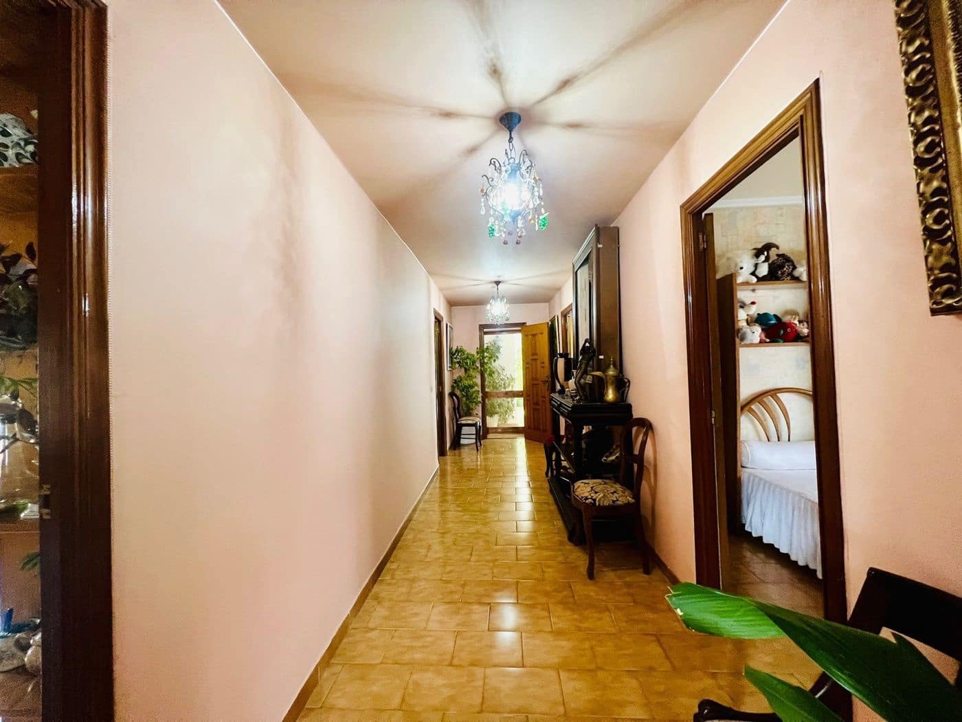 8 makuuhuone Huvila myytävänä paikassa Pedreguer mukana uima-altaan 
autotalli - 584 000 € (Ref: 9651228)