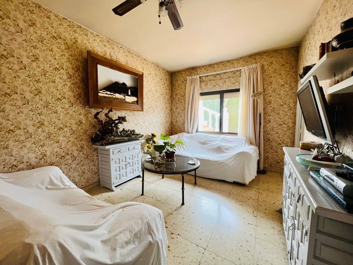 8 makuuhuone Huvila myytävänä paikassa Pedreguer mukana uima-altaan 
autotalli - 584 000 € (Ref: 9651228)